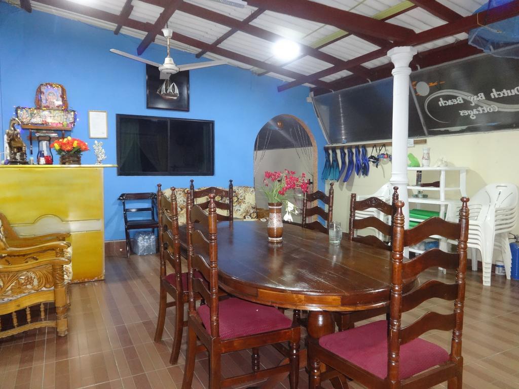 Dutch Bay Beach Cottages Тринкомали Экстерьер фото